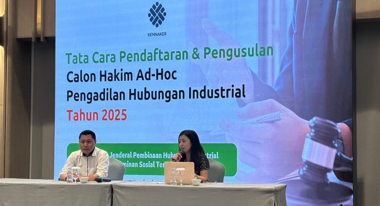 Kemnaker gelar sosialisasi multiplikasi tenaga penyelesaian perselisihan PHI di Tangerang untuk perkuat sistem hubungan industrial.