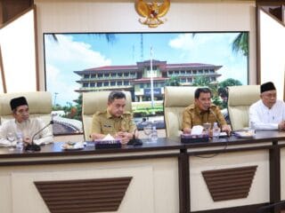 Bupati Tangerang silaturahmi dengan ulama dan tokoh agama, bahas kondisi bangsa serta rencana doa bersama demi keamanan daerah.