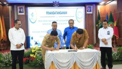 PERUMDAM TKR serahkan 23 ribu sambungan air bersih Wilayah II Kota Tangerang ke PERUMDA Tirta Benteng untuk tingkatkan layanan.