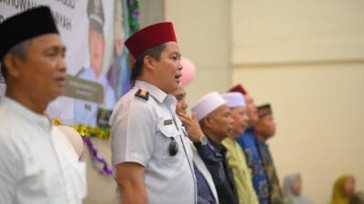 Pemerintah Desa Kadu gelar lomba video sholawat Hari Santri 2025, hadirkan kreativitas warga sekaligus lestarikan tradisi Islami.