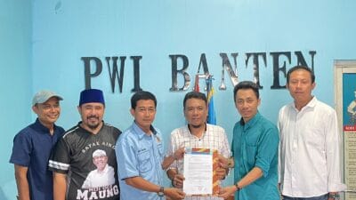 PWI Banten resmi akhiri dualisme PWI Kota Tangsel lewat musyawarah damai yang hasilkan kepengurusan baru dan solid.