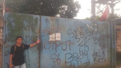 Asap pabrik plastik di Desa Sodong, Tigaraksa, ganggu aktivitas dapur umum MBG dan kesehatan warga setempat.