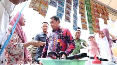 Bupati Tangerang Maesyal Rasyid buka Gema Rakyat Festival UMKM 2025 di Pagedangan untuk dorong ekonomi rakyat dan produk lokal.