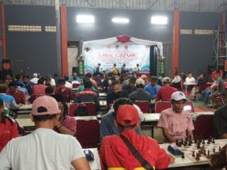 CASMA masih memimpin klasemen Liga Catur Percasi Kabupaten Tangerang 2025 Putaran ke-7 yang dibuka oleh Wakil Gubernur Banten.