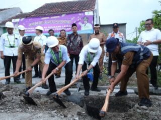 PERUMDAM TKR rayakan HUT ke-393 Kabupaten Tangerang dengan layanan sambungan air bersih gratis bagi masyarakat Rajeg.