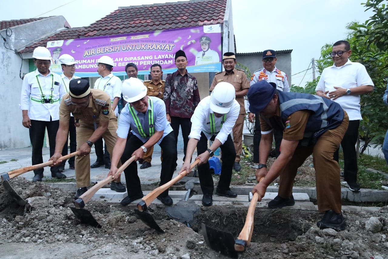 PERUMDAM TKR rayakan HUT ke-393 Kabupaten Tangerang dengan layanan sambungan air bersih gratis bagi masyarakat Rajeg.