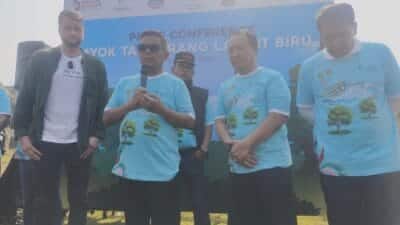 Gerakan “Ayo Tangerang Langit Biru” satukan pemerintah dan masyarakat dalam menciptakan lingkungan bersih dan sehat.