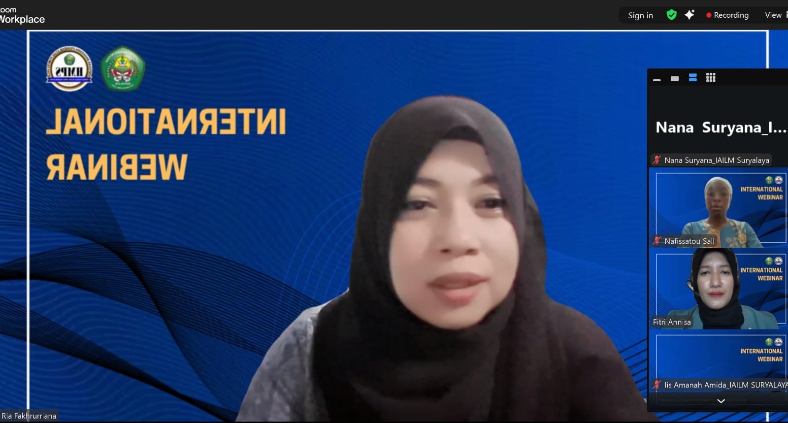 Fakultas Tarbiyah IAILM Suryalaya sukses gelar International Webinar 2025 bertema pentingnya bahasa Inggris di era global.