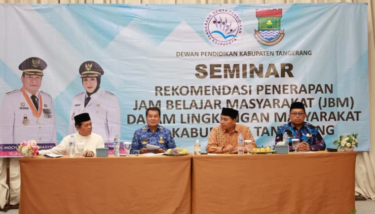 Bupati Tangerang Maesyal Rasyid buka seminar JBM untuk memperkuat budaya belajar dan meningkatkan kualitas pendidikan.