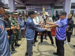 Obor PORKAB VI Tangerang Tiba di Tigaraksa, Warga Tumpah Ruah Sambut Semangat Juara
