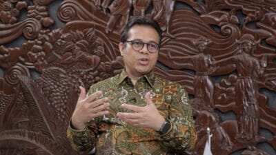 Komdigi dorong Indonesia kuasai AI melalui Sovereign AI berdaulat, literasi digital, dan pengembangan talenta teknologi nasional.