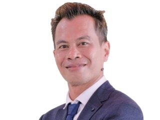 Di era media sosial, kita sering kehilangan makna sejati kebahagiaan. Hidup sacukupe jadi jalan pulang menuju ketenangan batin.