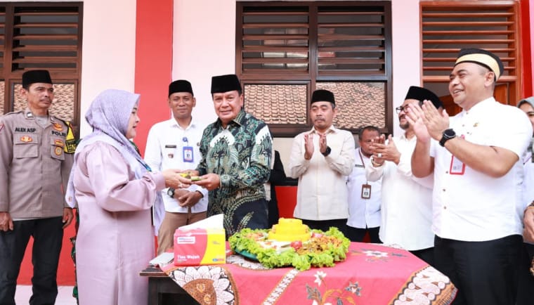 Bupati Tangerang resmikan gedung baru SDN Pancar Budaya untuk meningkatkan kenyamanan dan kualitas belajar siswa.