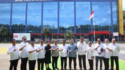 Gubernur Banten Andra Soni tinjau SMK Mitra Industri MM2100 untuk perkuat pendidikan vokasi berbasis industri di Banten.