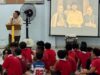 Abraham Garuda Laksono kembali ke SD Tarakanita Gading Serpong, memberi motivasi dan semangat kebangsaan bagi para siswa.