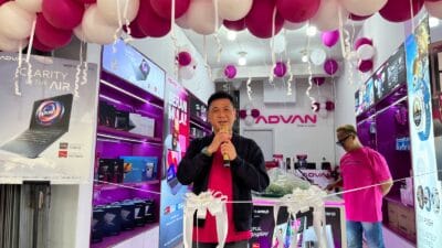 ADVAN Store Kutabumi resmi dibuka dengan promo spesial laptop Workmate, hadirkan layanan teknologi lebih dekat bagi warga Tangerang.