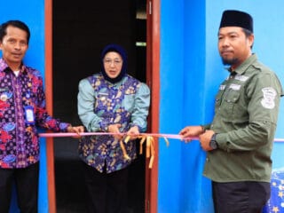Wabup Tangerang Intan Nurul Hikmah resmikan rumah hasil program RTLH di Kresek, wujud nyata kepedulian pemerintah daerah.