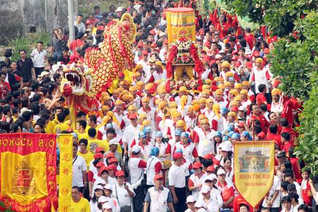 Kota Tangerang dikenal sebagai kota multikultural dengan semangat toleransi tinggi. Harmoni sosial dan keberagaman menjadi kekuatan identitasnya.