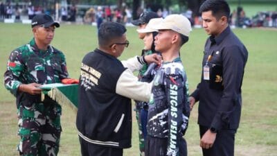 Ribuan pelajar Tangerang bentuk Satgas Anti Tawuran dan ikuti pembinaan TNI untuk memperkuat disiplin di sekolah.