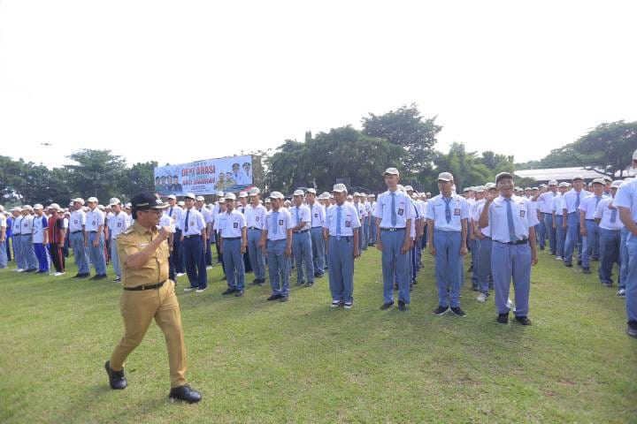 Deklarasi 1.000 pelajar Tangerang menolak tawuran, memperkuat Profil Pelajar Pancasila, dan mendorong pendidikan karakter di sekolah.