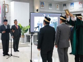 Bupati Tangerang Maesyal Rasyid lantik dua pejabat eselon II untuk memperkuat ketahanan pangan dan perencanaan pembangunan daerah.