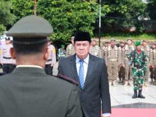 Pemkab Tangerang ajak generasi muda meneladani semangat perjuangan pahlawan dalam upacara Hari Pahlawan 2025 di TMP Raden Arya Wangsakara.