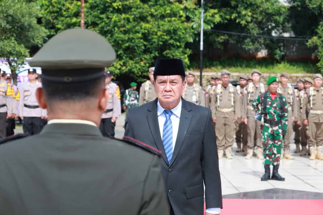Pemkab Tangerang ajak generasi muda meneladani semangat perjuangan pahlawan dalam upacara Hari Pahlawan 2025 di TMP Raden Arya Wangsakara.