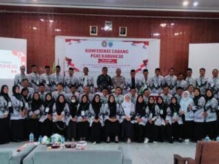 PGRI Kaduhejo Pilih Pemimpin Baru, Jaja Sunarja Usung Program Transformasi Digital Pendidikan