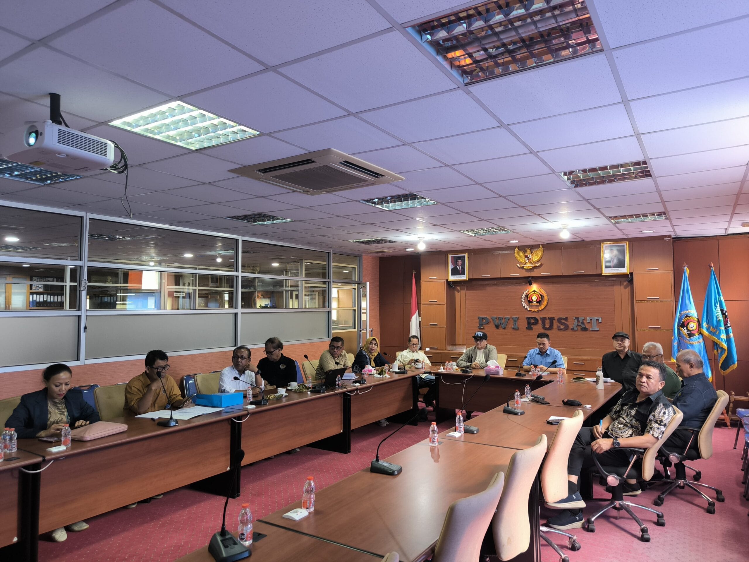 Kick off HPN 2026 di Banten siap digelar dengan senam sehat, seni tradisi, dan MoU PWI Banten, membuka rangkaian menuju puncak 9 Februari.