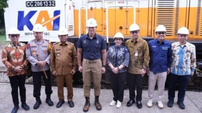 AHY resmikan Jalur Logistik Multimoda KA-Ro-Ro Cilegon. Tingkatkan efisiensi distribusi dan konektivitas Banten.