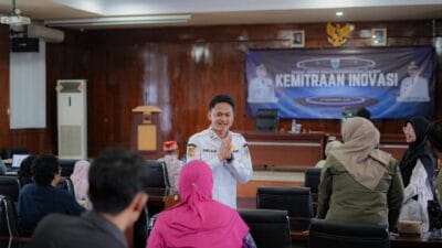 Pemkab Pandeglang menegaskan kemitraan inovasi lintas sektor untuk menekan kemiskinan dan pemerataan pembangunan.