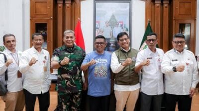 Gubernur Banten dan Kemenhut membahas penertiban tambang ilegal Halimun Salak, termasuk pembongkaran fasilitas dan pemulihan kawasan hutan.
