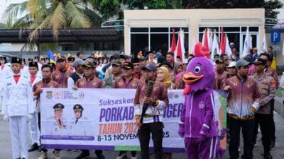 Api semangat PORKAB VI Kabupaten Tangerang resmi berkobar di Kresek, disambut meriah warga dan simbol persatuan antar kecamatan.