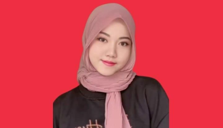 Modernitas tak harus hapus tradisi. Mari pelihara warisan budaya Indonesia agar tetap hidup dan relevan di generasi muda.