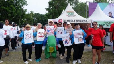 Kampanye HAS 2025 lewat Funwalk di Tigaraksa ajak warga peduli pencegahan HIV, deteksi dini, dan layanan HIV berkelanjutan dari KPA Tangerang.