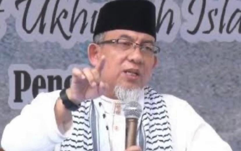 Kerusakan ekosistem adalah peringatan Al-Qur’an atas ulah manusia. Islam menawarkan solusi menjaga mizan dan amanah sebagai khalifah bumi.