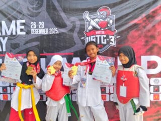 Prestasi Membanggakan! Siswa SDN Tangerang 1 Sabet 9 Emas di Ajang Taekwondo Internasional