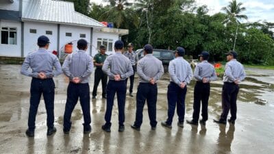Sinergi TNI dan BPTD Kelas II Banten diperkuat lewat apel pagi di Terminal Tipe A Labuan, Pandeglang, demi layanan transportasi aman.