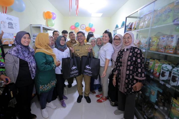 Pemkot Tangerang memfasilitasi UMKM dengan bantuan kemasan, uji nutrition facts, dan uji lab hygiene gratis sepanjang 2025.