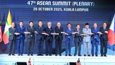 Indonesia memperkuat diplomasi ekonomi di ASEAN lewat penguatan kerja sama, stabilitas kawasan, dan peran strategis dalam integrasi regional.