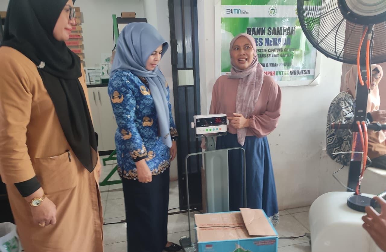 Bank Sampah Yes Nerada RW 10 Cipayung Tangsel konsisten 9 tahun, berprestasi nasional, kelola sampah jadi nilai ekonomi warga.