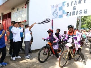 Bupati Tangerang dan Gubernur Banten membuka Fun Bike Kolaborasi Gemilang di Mauk untuk mendorong wisata desa dan UMKM.