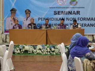 Pemkab Tangerang perkuat Gerakan Lanjut Sekolah untuk cegah putus sekolah dan perluas akses pendidikan bagi anak serta warga dewasa.