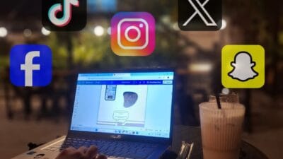 Bahasa di media sosial mencerminkan kebebasan berekspresi sekaligus ancaman etika. Literasi digital penting menjaga ruang publik sehat.