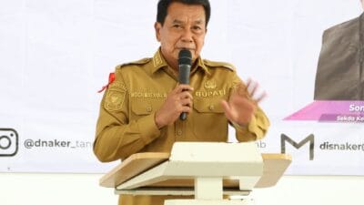 Pemkab Tangerang membuka pelatihan teknisi AC dan menyalurkan bantuan usaha bagi wirausaha baru melalui kolaborasi Disnaker dan PIK 2.