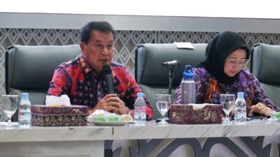 Pemkab Tangerang menghentikan sementara operasional truk tambang non-tol jelang Natal 2025 dan Tahun Baru 2026.
