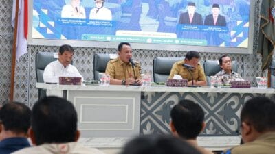 Pemkab Tangerang mulai membahas UMK 2026 dalam rakor pengupahan. Bupati pastikan ada penyesuaian sambil menunggu formula pemerintah pusat.