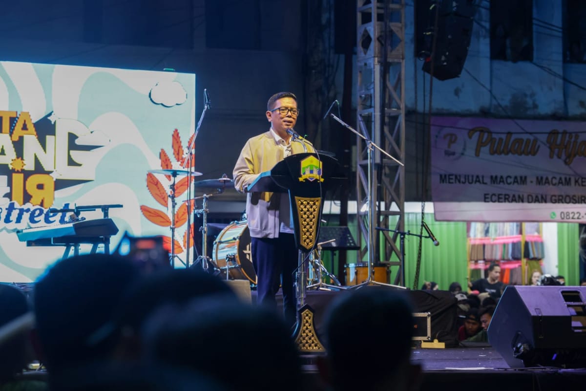 Gubernur Banten Andra Soni meresmikan Kawasan Royal Baroe di Kota Serang sebagai pusat ekonomi kreatif dan ruang publik baru.