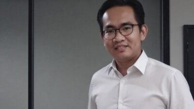 Pembentukan Danantara dinilai berpotensi memodernisasi BUMN, namun juga memicu kekhawatiran etatisme ekonomi.