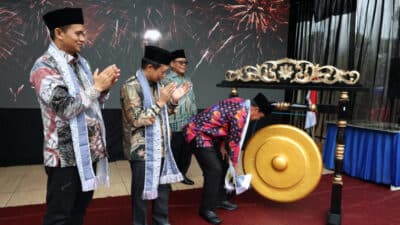 Bupati Tangerang meresmikan MTs Negeri 8 di Balaraja sebagai upaya meningkatkan akses dan mutu pendidikan keagamaan.